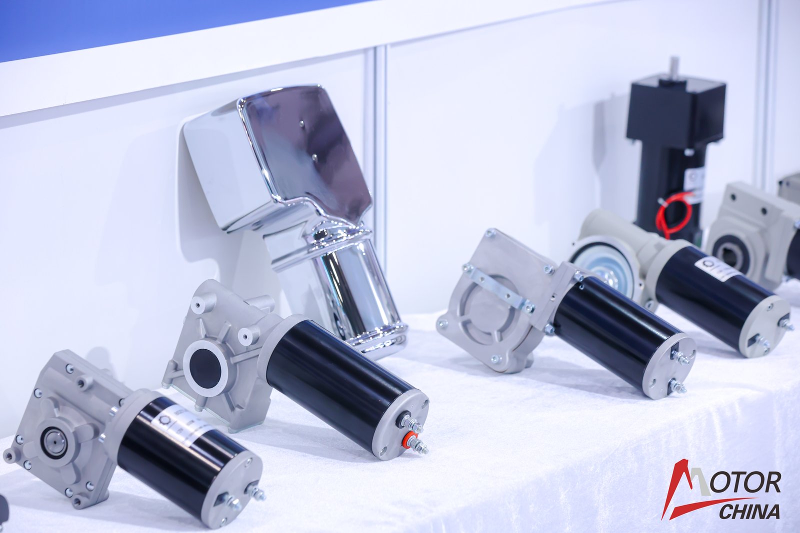 2_1600_3000_gif (1).jpg